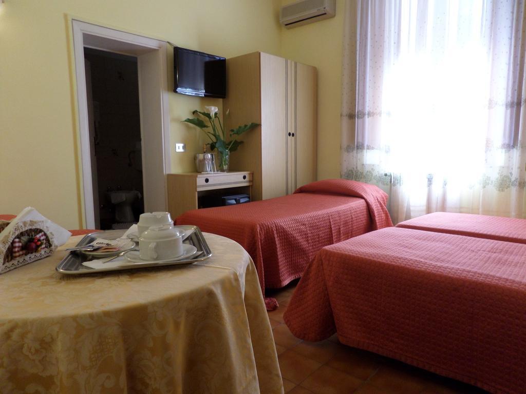 Hotel Delizia Genovese Montecatini Terme Rom bilde