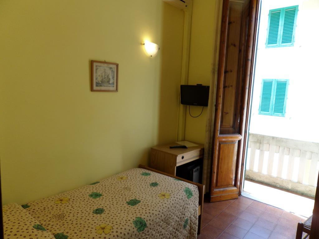 Hotel Delizia Genovese Montecatini Terme Rom bilde